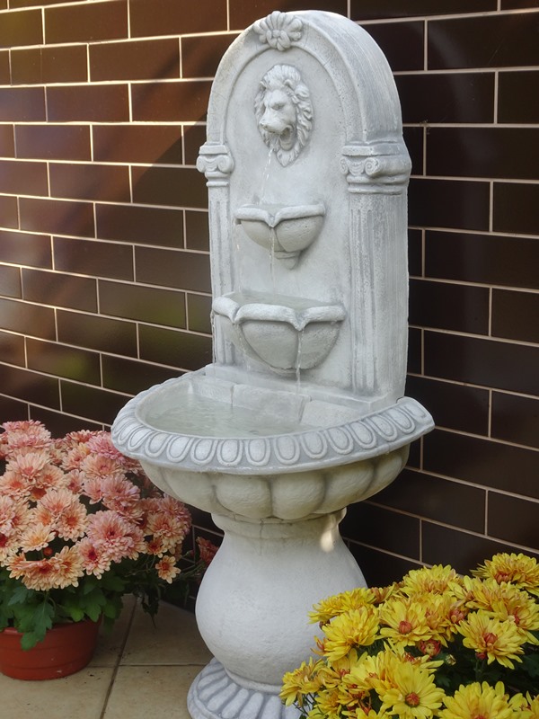 FONTANNA OGRODOWA PRZYŚCIENNA 36